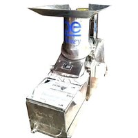 Plastic Grinder Machine - Capacity: 50-100 Kg/hr