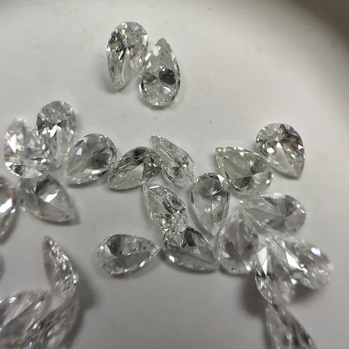 Eco Friendly Diamonds For Earrings Diamond Carat: As Per Requirement Carat