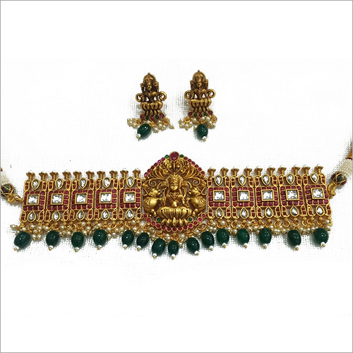 1055 Kundan Necklace  Set