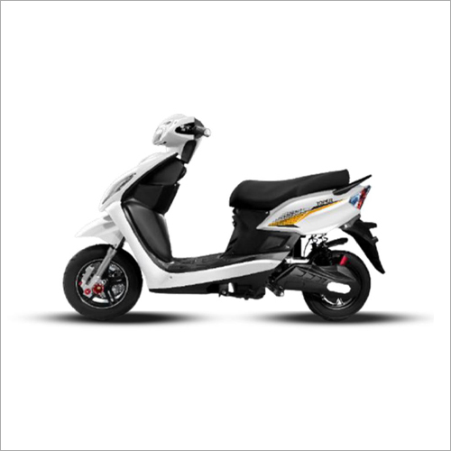 Metal Toper White Scooty