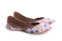 Flower Print Jutti - Color: Pink With Floral Design