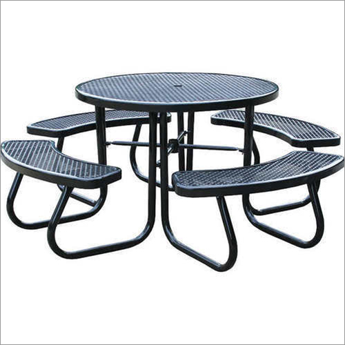 46 Inch Picnic Table With Built-In Umbrella Support