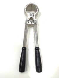 Burdizzo Castrator 14 Inch - Feature: Rust-resistant