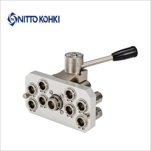 Silver Multi Coupler For Air Water And Hydraulic Line