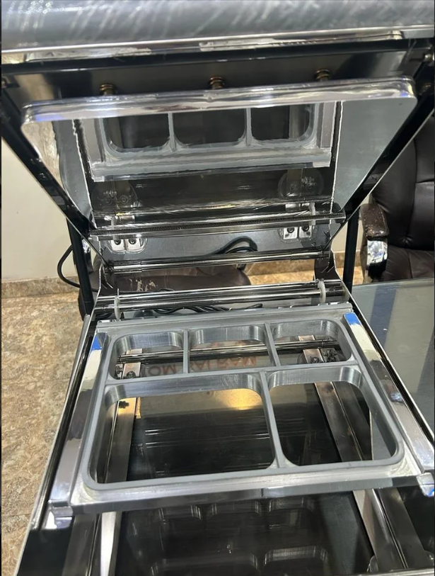 5 Portion Meal Tray Sealing Machine