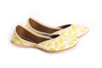 Best Mojri And Jutti - Heel Size: Flat