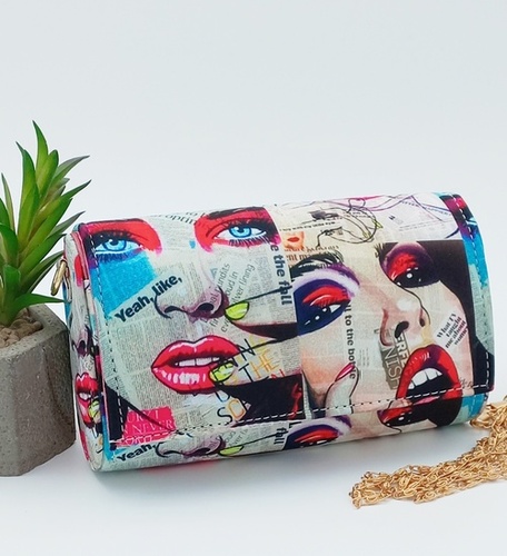 Fiber clutch bags