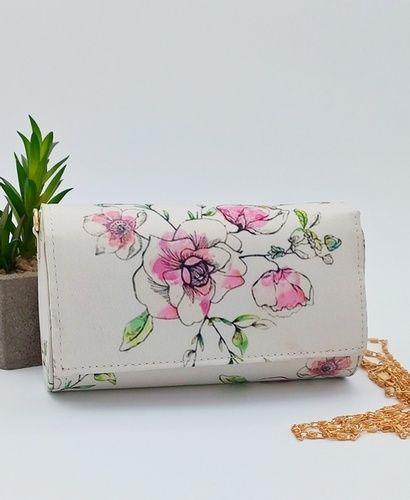 Fibre clutches with Floral print