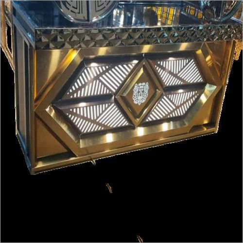 Buffet Catering Counter - Stainless Steel, 2.5-3 Feet Height, Golden Finish