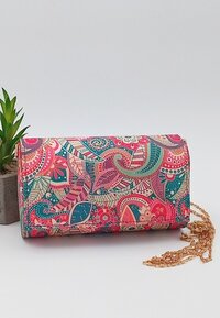 Ladies Clutch Wallet - Color: Multicolor
