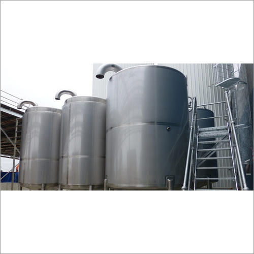 Mild Steel Vertical Milk Silo Capacity: 5000 Liter/day