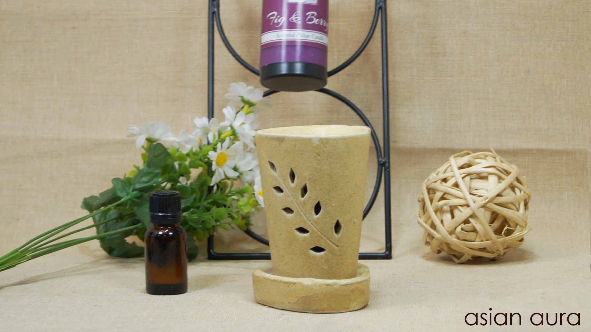 Asian Aura Ceramic Aromatic Oil Diffuser with 2 oil bottles AAEB 0012-B
