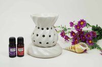 Asian Aura Ceramic Aromatic Oil Diffuser with 2 oil bottles AAEB 0020-W
