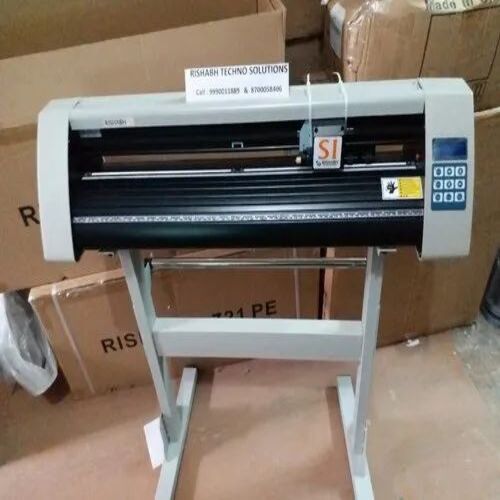 SI cutting plotter at Rs 15500
