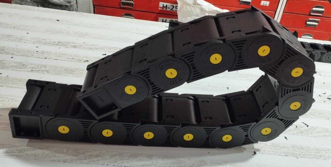 Closed Type Cable Drag Chain