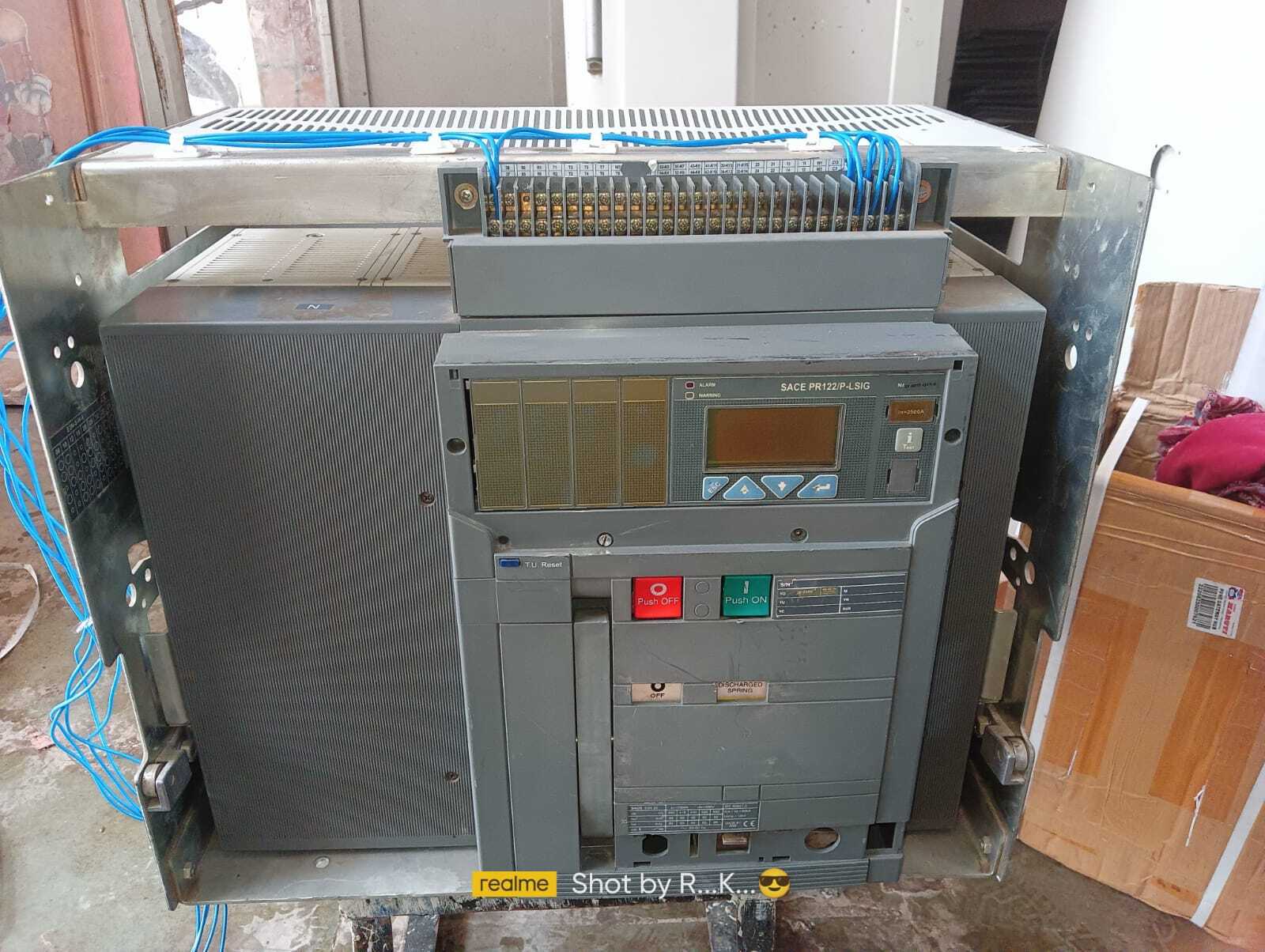 ABB 2500A 4P ACB (AIR CIRCUIT BREAKER)