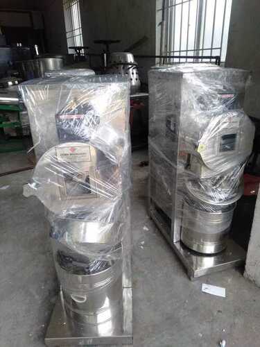 HERBALS EXTRACTION MACHINE