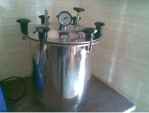 Portable Type Autoclave