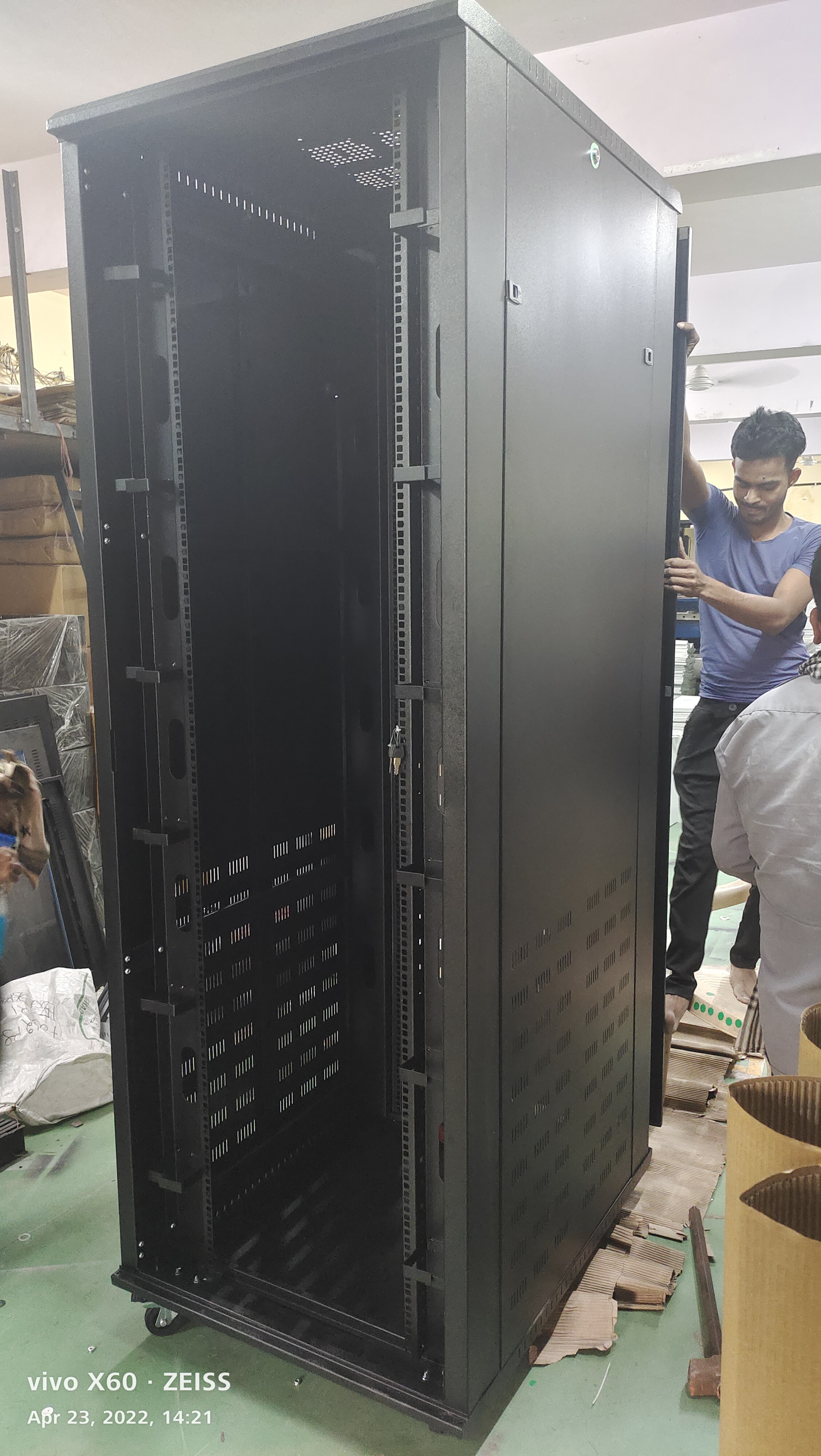 Floor Standing Networking 36U Rack (600X800mmD)