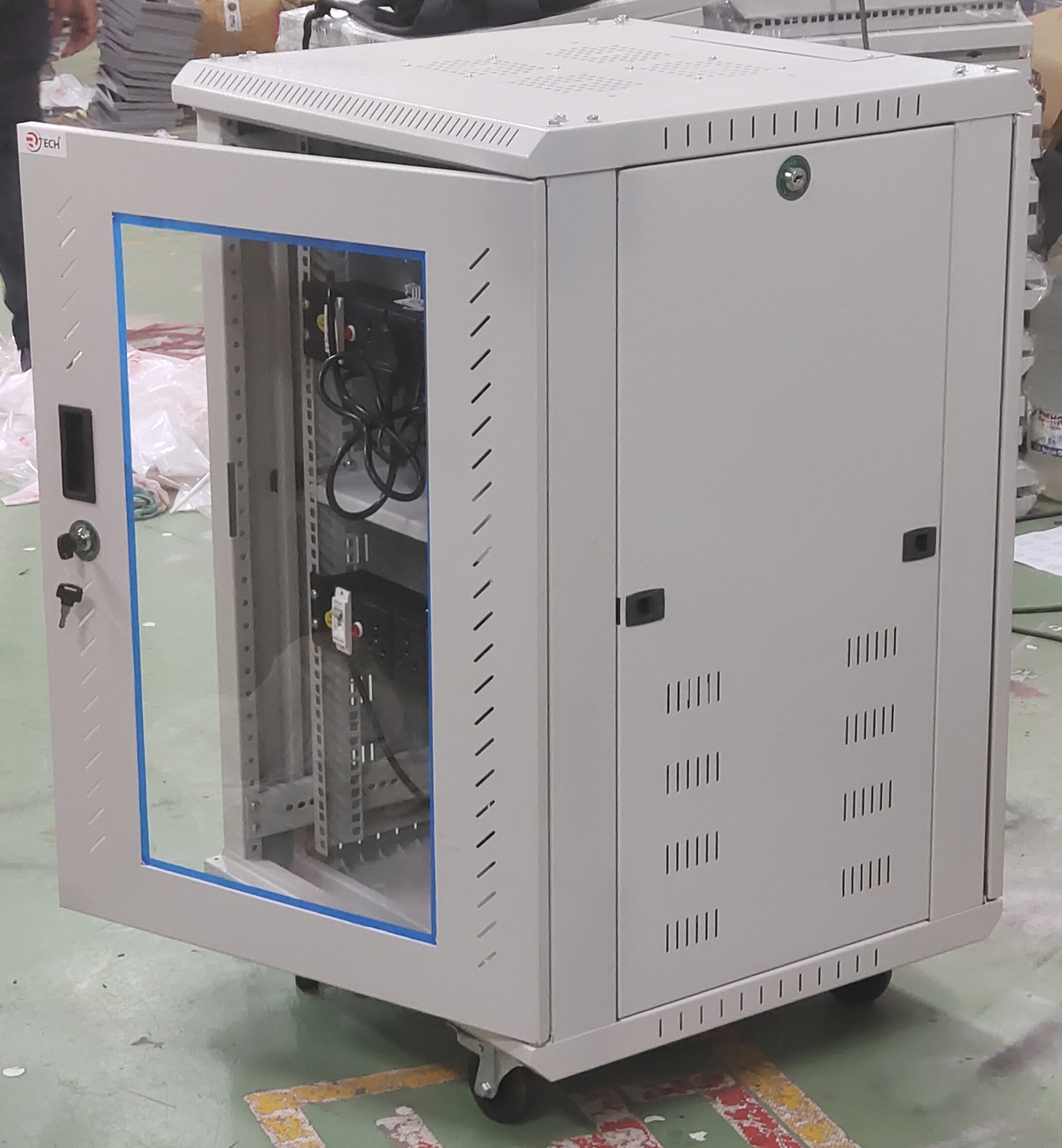 Floor Standing Networking 32U Rack (600X600mmD)