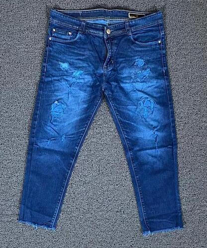 Basic Jeans