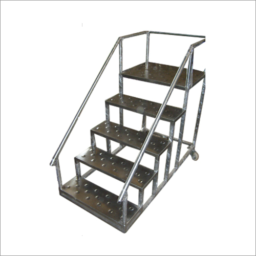 Stainless Steel Step Ladder By SONU INDUSTRIES
