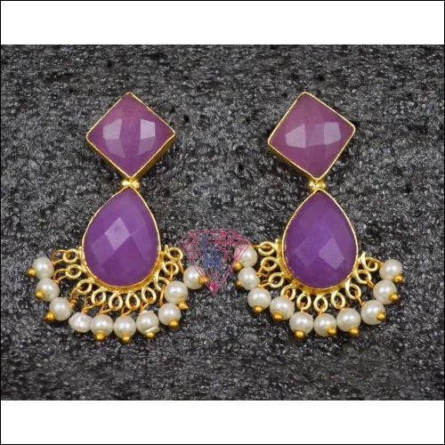 Lavender Chalcedony Gold Plated Stud Earring Gender: Women