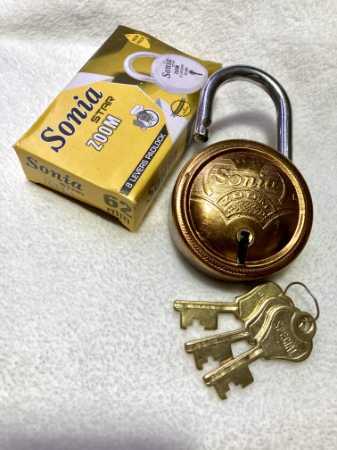 Golden Sonia Zoom 8 Lever Padlock