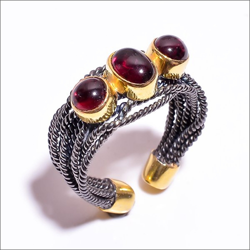 925 Sterling Silver Gold Plated And Black Rhodium Two Tone Garnet Ring
