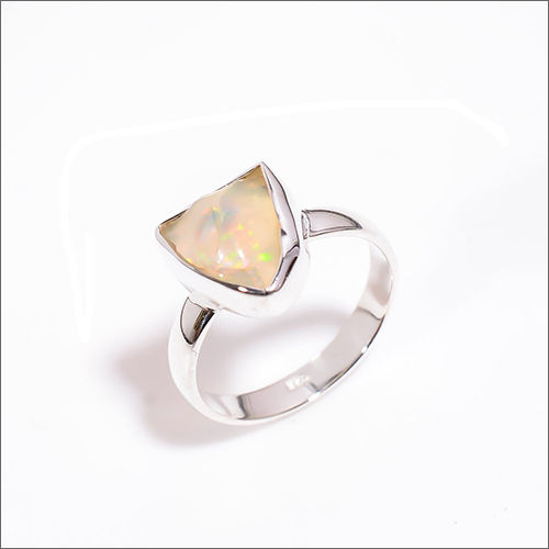 Ethiopian Opal Raw Gemstone 925 Sterling Silver Ring - Shape: Round