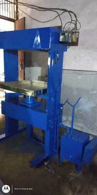 Semi Automatic Hydraulic Juice Press Machine