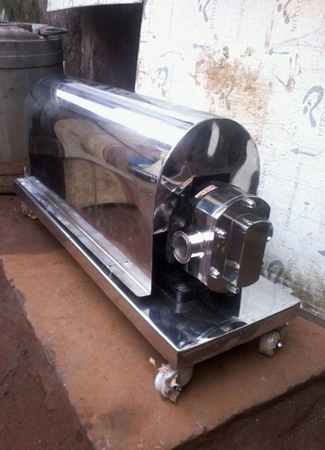 Silver Automatic Lobe Transfer Pump
