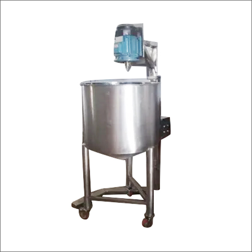 Silver Industrial Vacuum Tank Mixer
