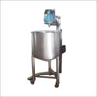 Silver Industrial Vacuum Tank Mixer