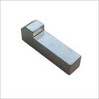 10 X 8 Mm Industrial Keys - Carbon Steel, Size 10 X 8 Mm To 56 X 32 Mm, Silver Color, Polished Surface Treatment | Industrial Application In Automobile Industry