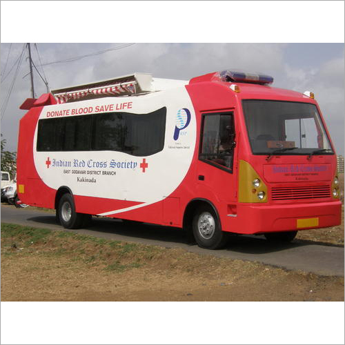 4 Bed Mobile Blood Collection Van