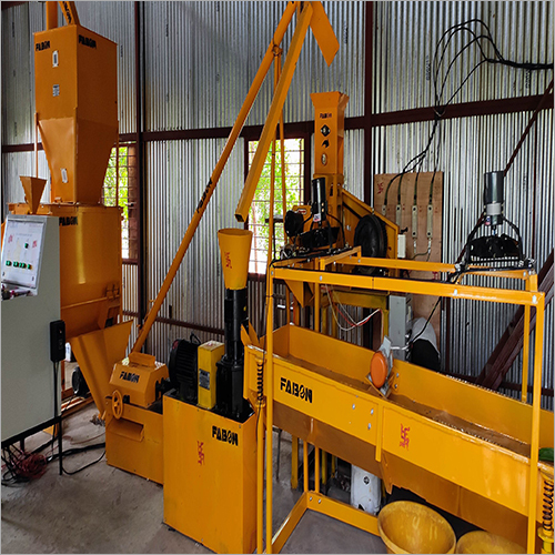 AUTOMATIC POULTRY FEED CRUMBLE PLANT 2000 KG HOUR