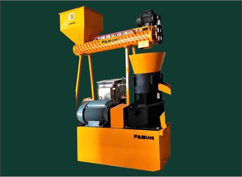 Yellow Cattle Feed Pellet Machine 500-600 Kg Hour