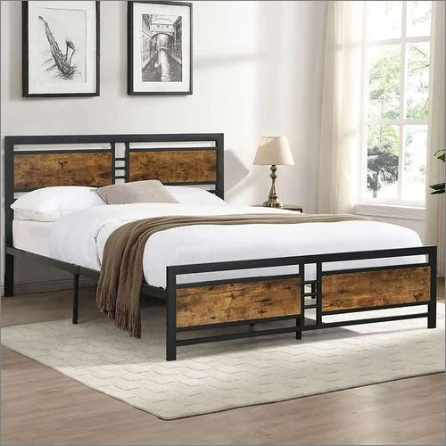 Black King Size Luxurious Bed