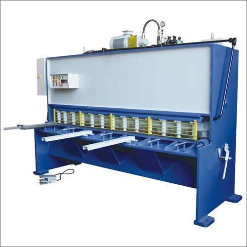Semi-Automatic Mild Steel Hydraulic Shearing Machine
