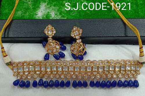 Kundan Choker