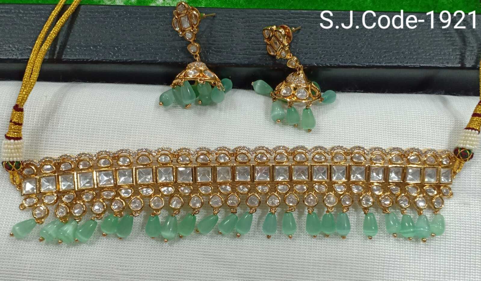 Kundan Choker