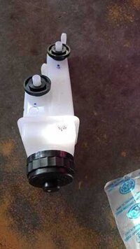 Master cylinder oil container for Bajaj Three Wheeler