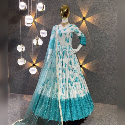 Womens Fancy Unique And pure Fabric Georgette Gowns..
