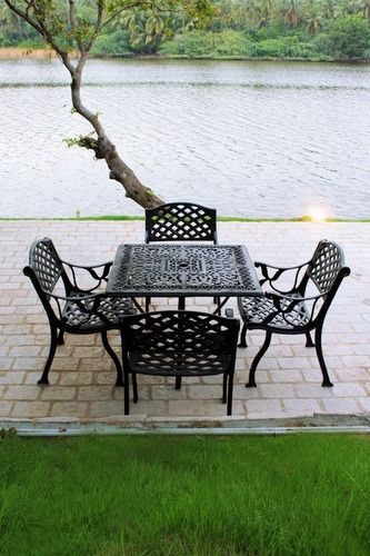 Garden Bench Manufacturer In Virudhunagar