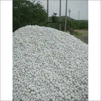 Polished Silica Pebbles - Material: Silica, Size: 6.35 To 19 Mm, Color: White | Surface Finish: Polished, Usage: Landscaping & Ceramics Industry