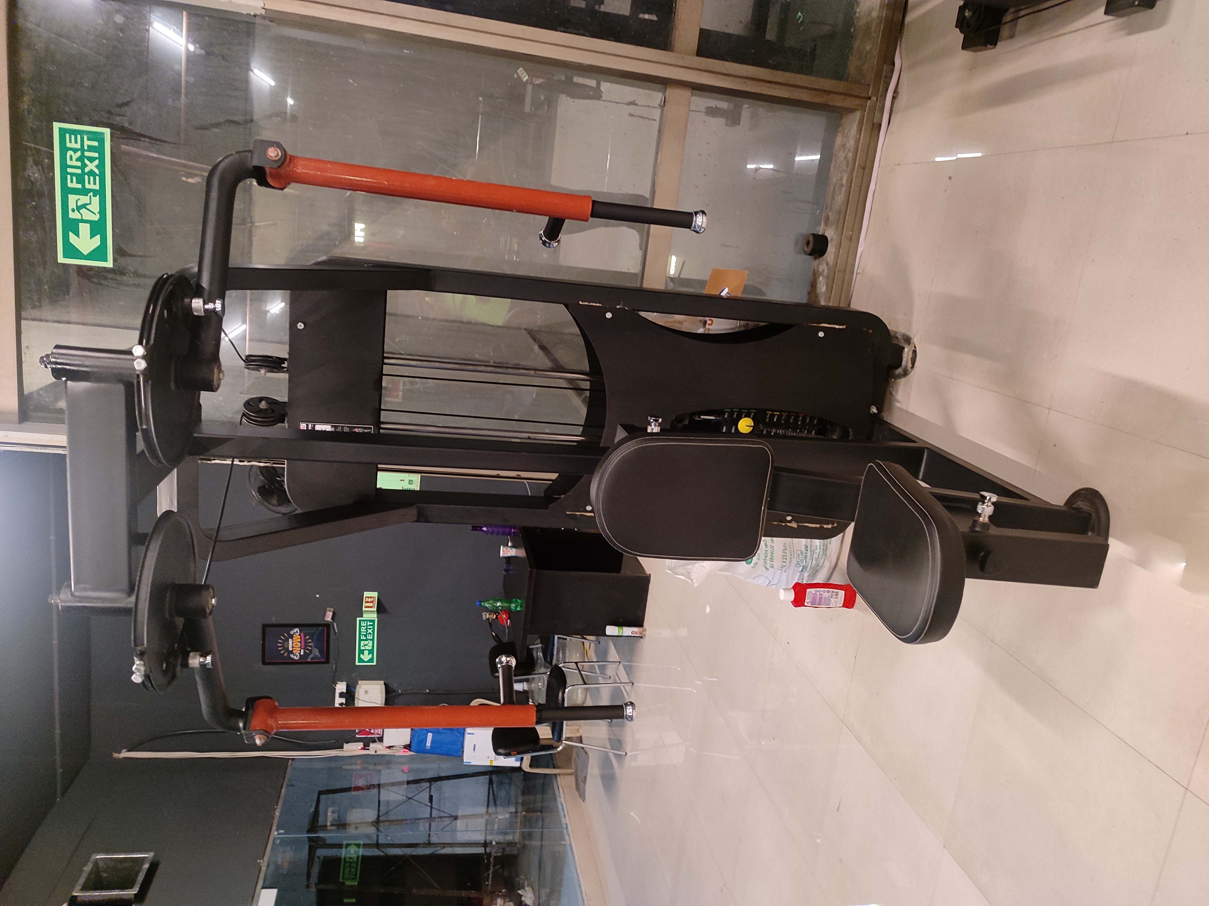 Pec Deck Machine