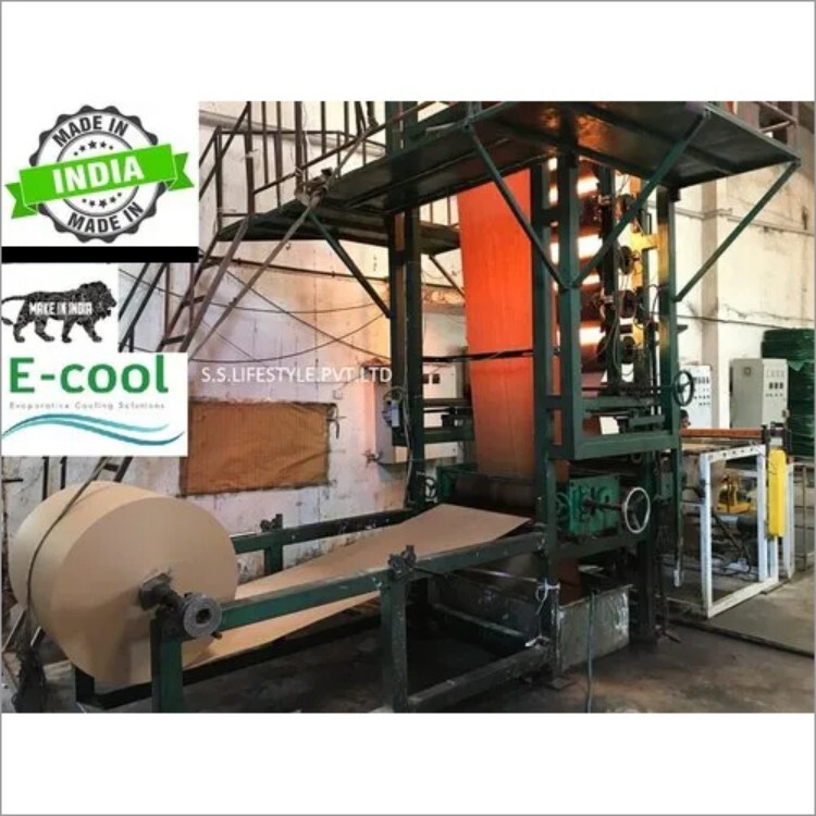 Evaporative Cooling Pad Line Machinery - Color: Green