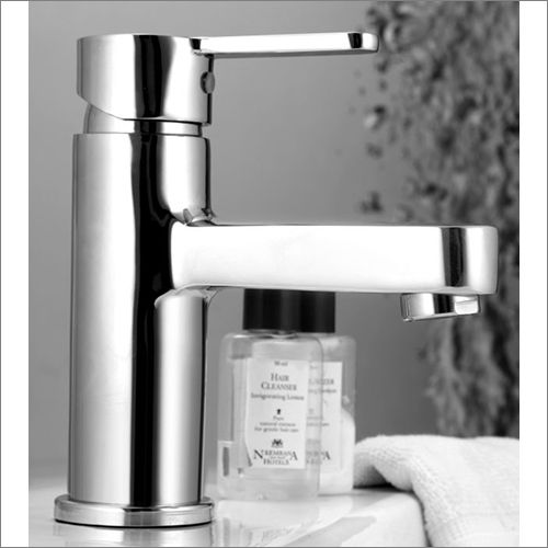 Single Lever Basin Mixer - Color: Silver