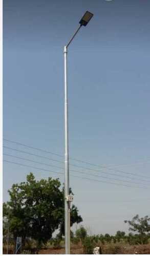 Octagonal street light pole